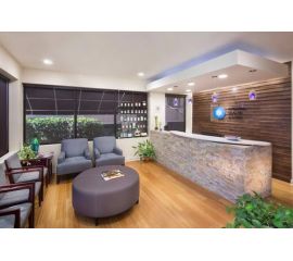 QUẦY TIẾP TÂN 11